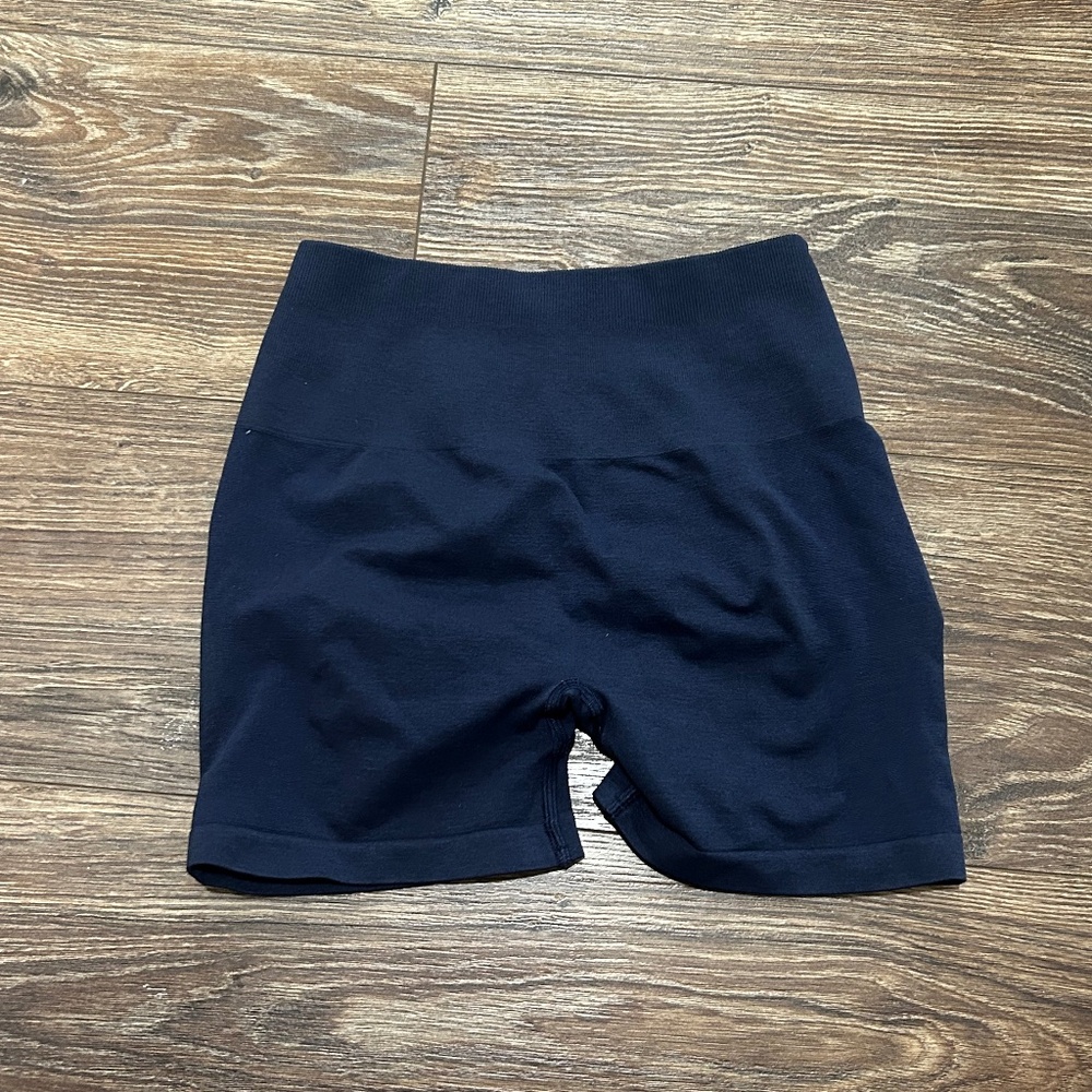 Alphalete Amplify shorts